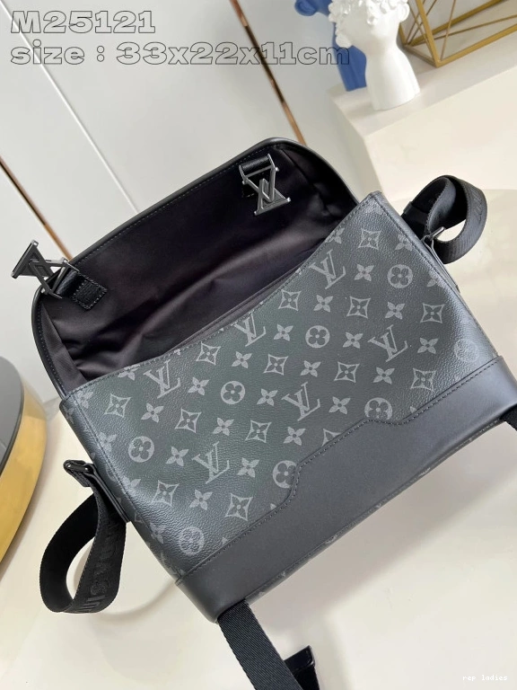 Cheap Voyager VUITTON LOUIS Messenger PM-33*22.5*11CM 0717